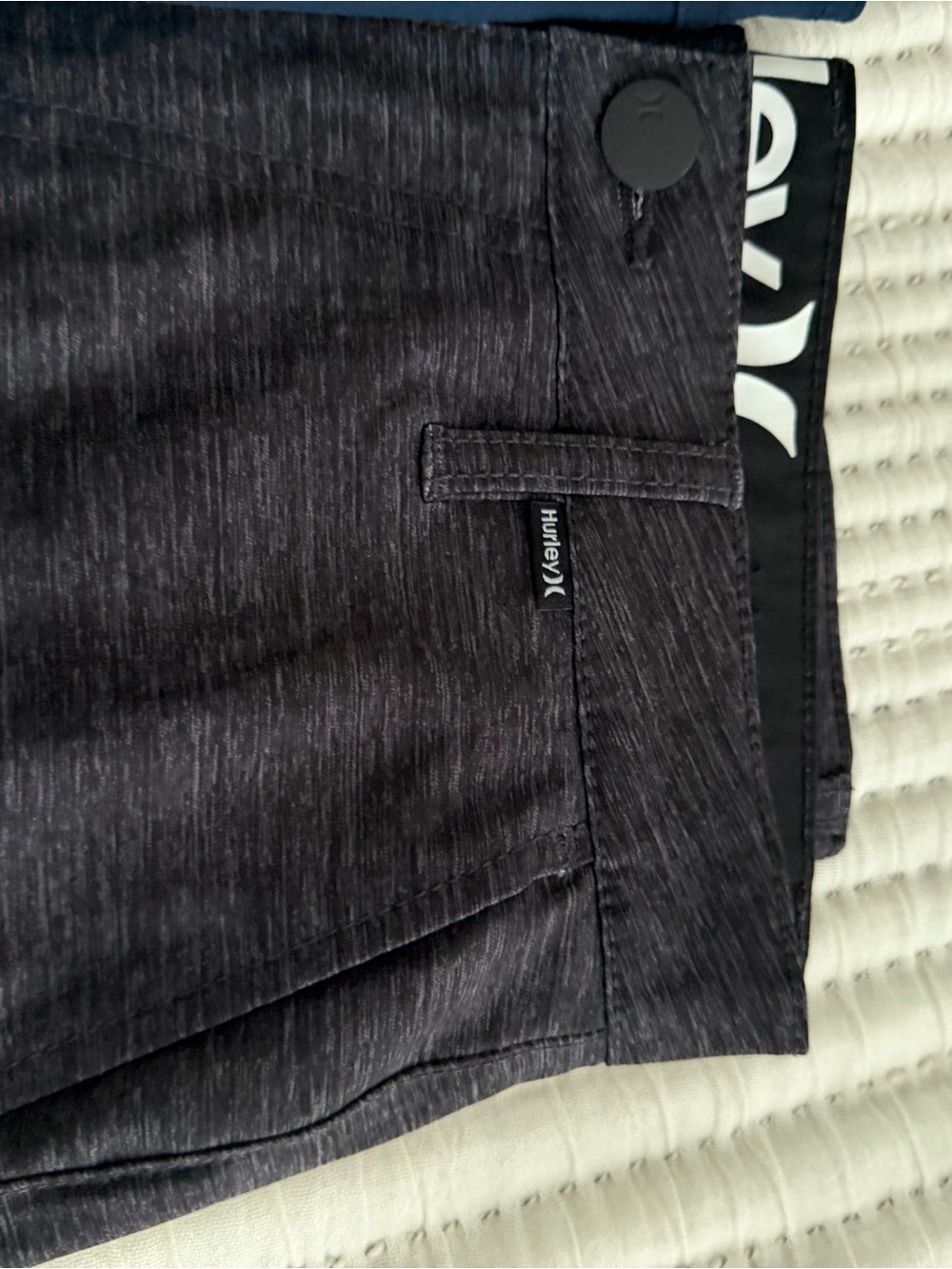 Hurley and O’Neill Boys shorts - Picture 8 of 13
